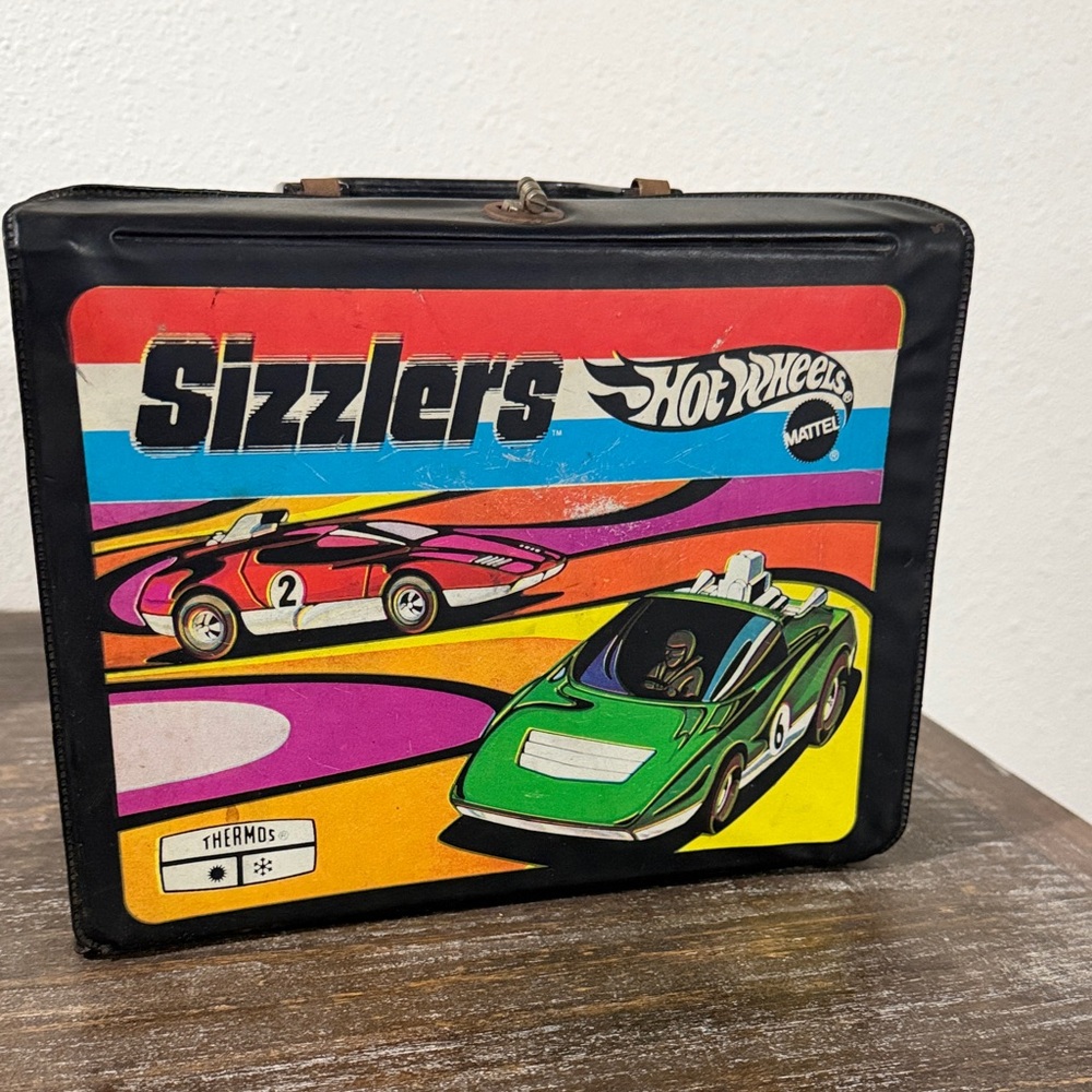 Mattel Hot Wheels Sizzlers Lunchbox - Green, Red, Yellow, Pink, Blue